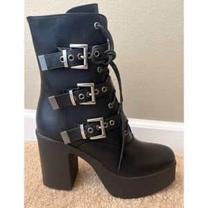 NEW Without Box Dolls Kill Lamoda Platform Buckled Ankle Boots Size 7
